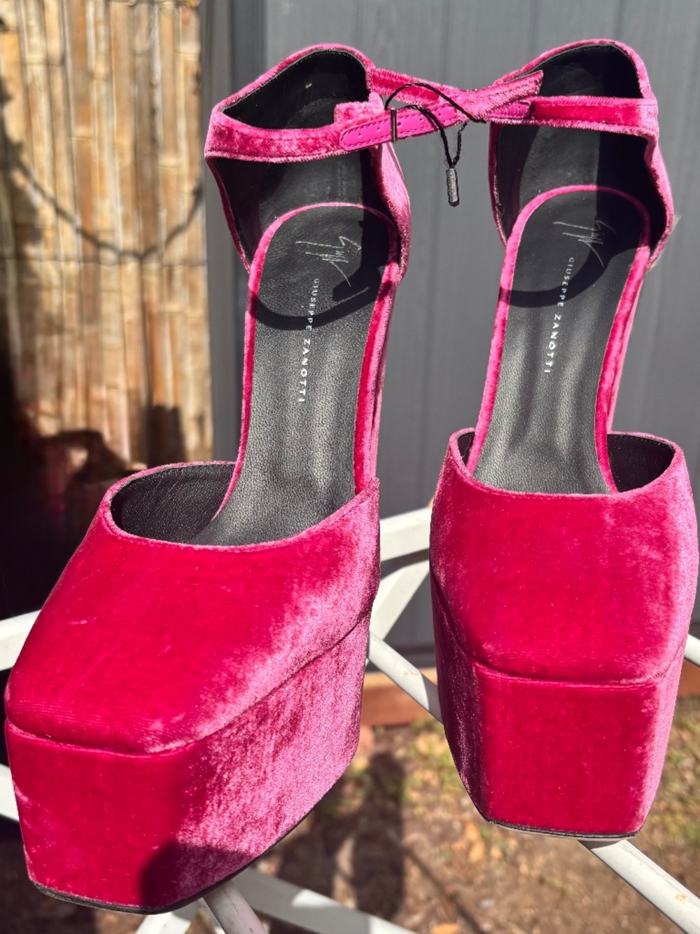 Giuseppe Zanotti Pink Velvet D’Orsay Platform Heels Size 10